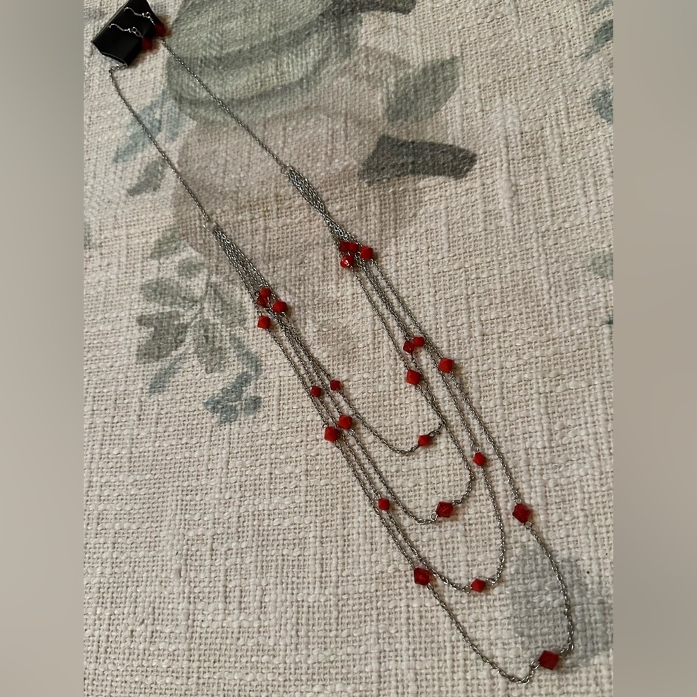 Necklace and earring set.